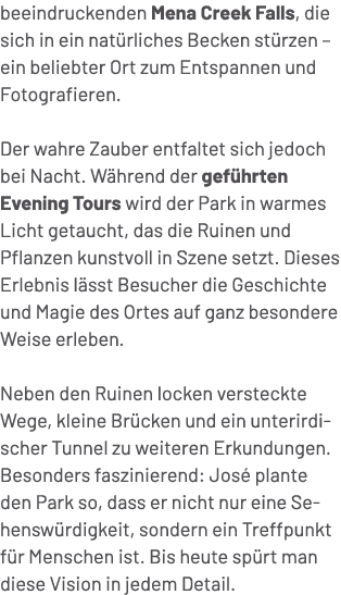 beeindruckenden Mena Creek Falls, die sich in ein nat rliches Becken st rzen – ein beliebter Ort zum Entspannen und F...