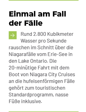 Einmal am Fall der F lle ￼Rund 2.800 Kubikmeter Wasser pro Sekunde rauschen im Schnitt ber die Niagaraf lle vom Erie...