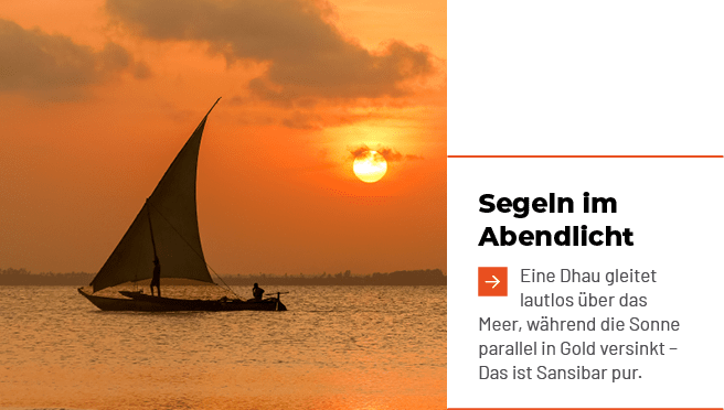 Segeln im Abendlicht ￼Eine Dhau gleitet lautlos ber das Meer, w hrend die Sonne parallel in Gold versinkt – Das ist ...