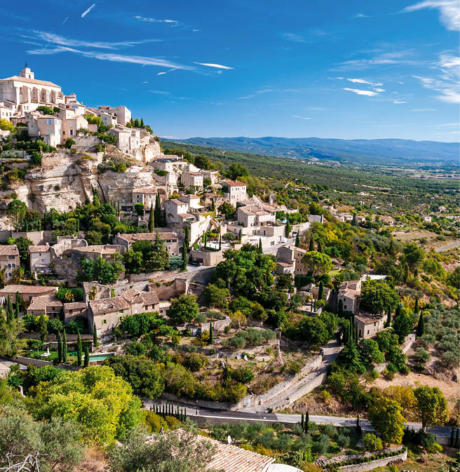 Dorf auf Felsenhang mit dicht stehenden H usern ber Tal