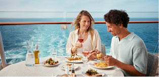 Keyvisual September 2024, Paar im Fischmarkt Au enbereich, Inklusivleistungen, Shooting 2024