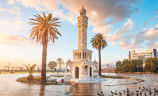 Izmir, located on the Aegean coast of Turkey, is a vibrant city with many landmarks, one of which is the clocktower in Konak Square.