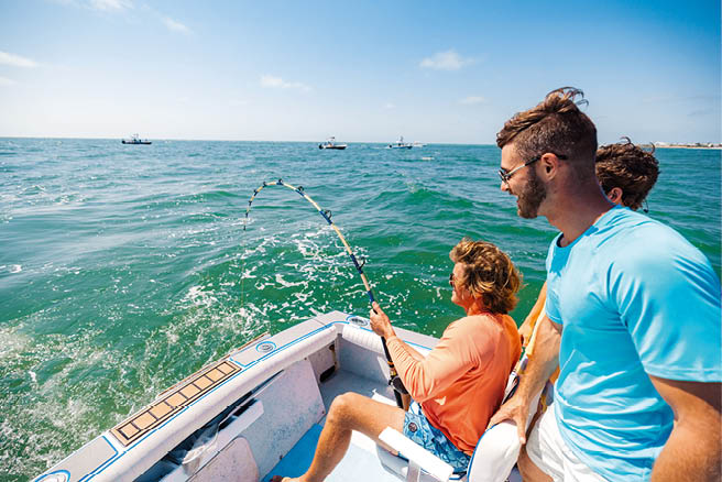 Gasparilla - Boca Grande - Young Men Tarpon Fishing